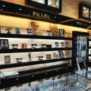 더글라스 안경원 이미지