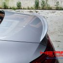 CLS450 AMG라인 순정형 스포일러 장착 이미지