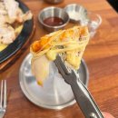 치킨만 먹자니 곱창이 땡긴다 | 대구 성서 쇼핑월드 치킨 맛집 스크린이 있는 양군통닭 성서점 방문 후기