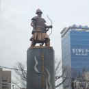 윤흥신장군상 이미지