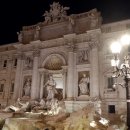 동전던지기 조형물 이미지