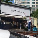 KCC스위첸아파트 정문앞 도로 이미지