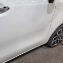 자동차수리중 이미지