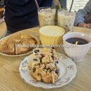 엘리스오븐 | 엘리스오븐_마장호수 근처 조용한 대형 카페 추천!