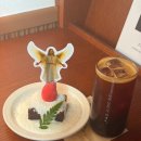 빵구석 | [용산 카페] 용산 서울역 카페추천 <홍철책빵> 내돈내산 후기!