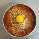 틈새라면 이미지