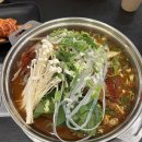 본가왕뼈감자탕소하점 | [방이동 맛집] 본가왕뼈감자탕 | 24시간 운영하는 감자탕 맛집