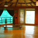 자연속의흙집 이미지