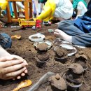 꼬마화가 미술놀이터 | 김해율하2지구 헬로우피카소미술학원의 커피가루 퍼포먼스&lt;커피땅의 탐험가들&gt;