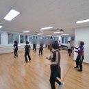 라인댄스(야간) 이미지