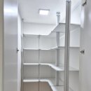 디에이치 퍼스티어 아이파크 팬트리 수납 선반 설치