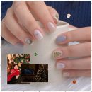 손끝에서 피어나는 네일아트 이미지