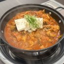 꿀꿀이돼지김치찜 | 전주맛집 [김영찬아저씨김치찌개 본점] 돼지김치찜 후기 🍽️ ˚。⋆