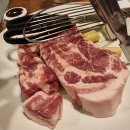 고기 굽는 남자 이미지