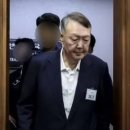 우리가 참 열씸히 해골이 깨지게 싸우고 잇는 동안.. 이미지