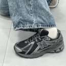 발란스 | 뉴발란스 1906 블랙 착용후기 여자 키높이 운동화 추천