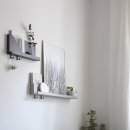 벽을 돋보이는 예쁜 선반 - Muuto Folded shelves 이미지