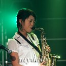 색소폰 연주 이미지