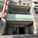 주방에 온 댕댕이 이미지