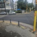 정방동 사무소 정문 앞 | 아파트 정문 앞 사거리 횡단보도 태양광 표지병 설치 일지