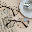 스퀘어 안경 이미지