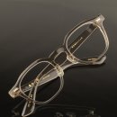 클리어안경 이미지