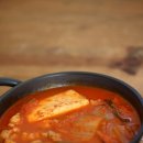 고기고유의맛을 살려내요~전문점 김치찌개황금레시피,김치찌개, 이미지