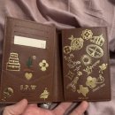 서울탑정신과 | 루이비통 비저너리 저니 서울 시티 스탬프 여권지갑 각인 후기