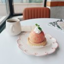 카페 옐(Cafe YELL) | 속초 장사항 오션뷰 카페, 카페코엘 복숭아 타르트 및 딸기케이크 후기