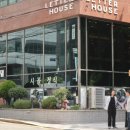 정발장군 동상 앞 이미지