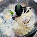 얼큰칼국수 이미지