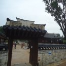 화성 행궁(華城行宮)의 화령전(華寧殿)과 운한각(雲漢閣)