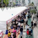 부산대학교지하철역 문화행사장 이미지