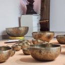 마음의 안정을 위한 싱잉볼 명상 이미지