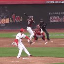 [KBO] 홈런볼 배송서비스가 이번이 처음이 아니었던 이정후 ㄷㄷ.gif 이미지