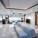 미소 가득한 의원 이미지