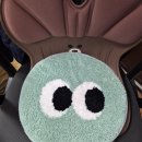 (주)라이브워크 | 🧸라이브워크 솜솜 아이즈 원형러그 후기｜사무실 의자방석으로 써봤더니…