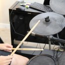 누구나 연주하는 드럼 이미지