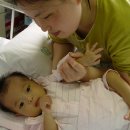 생후 9개월된 박윤지아기의 기증자를 찾는 안타까운 사연입니다. 이미지