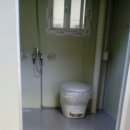 정화조 없는 곳에 꼭필요한 이동식화장실 절수형 세면대 샤워부스 이미지