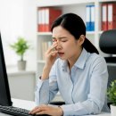 군자강한의원 | 군자역안과 젊은 백내장 환자가 늘어나는 원인은?