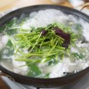항구곰치국