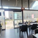 커피 추출의 비밀: 핸드드립 과정 이미지