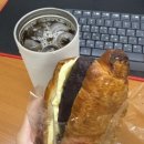 크로아 소금빵 이미지