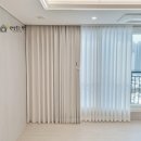 햇살품은 창 이미지