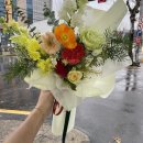 12월 행사의 계절, 코사지 졸업식 꽃다발은 포항 꽃집 화애