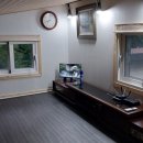 넓은 다락방 이미지