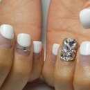 네일꽃피다 이미지