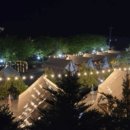 숲속에서 캠핑장 이미지