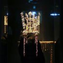 트럼프 : 금관 내 박물관 제일 앞에 전시하라 이미지